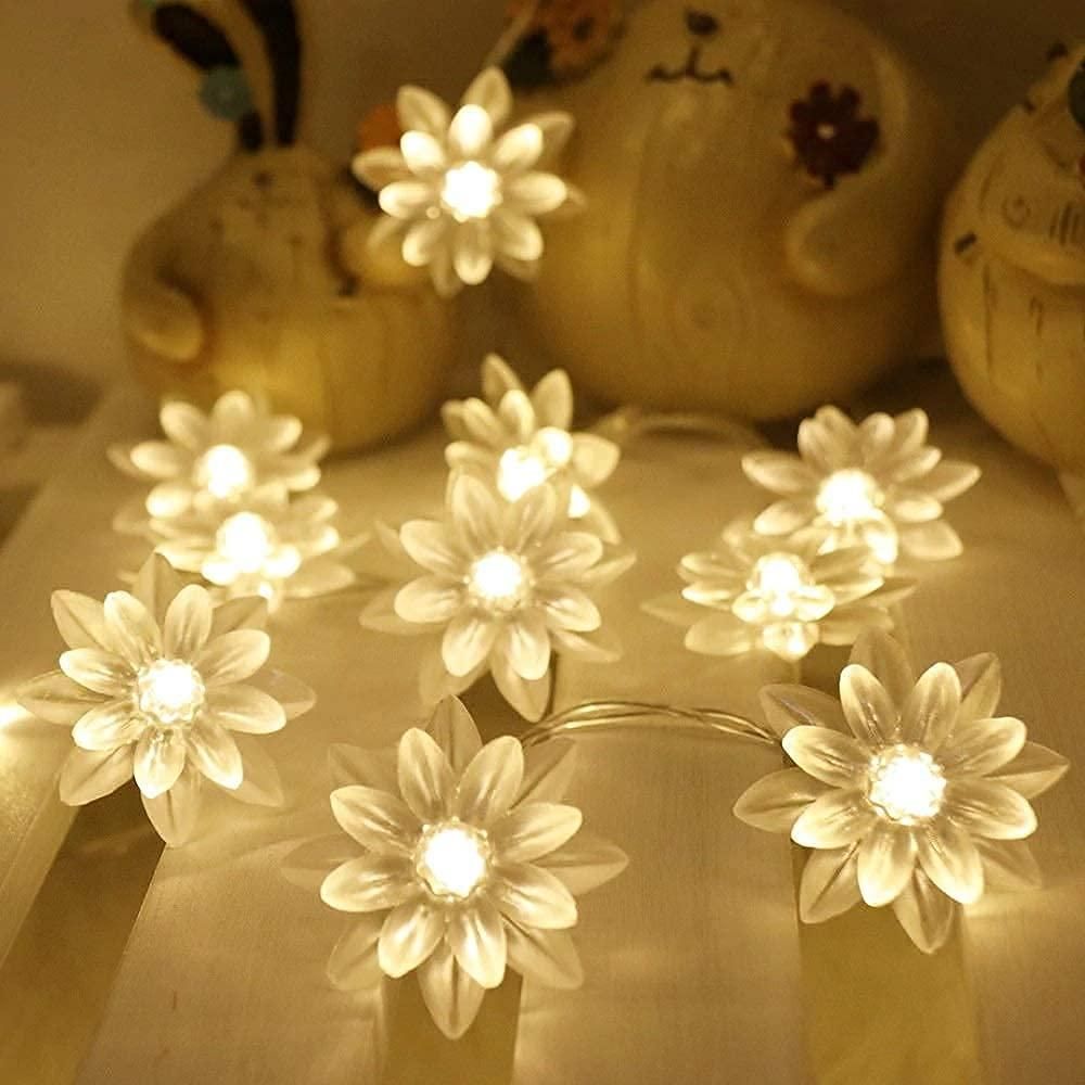 Lotus Flower - 16 Led Decoration Lights, 3 Meters