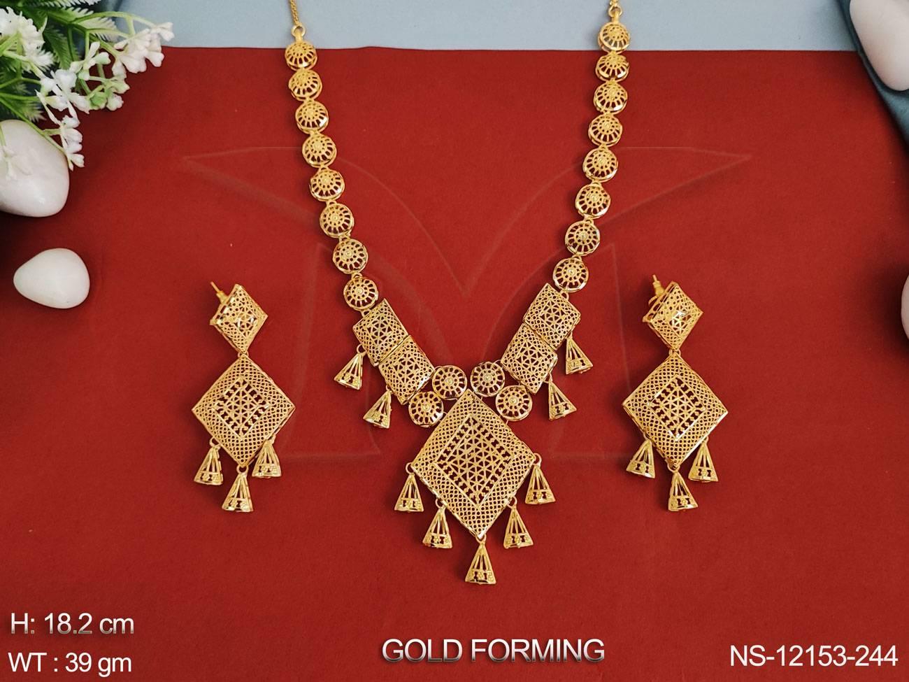 Beautiful Pendant Gold Forming Polish Plain Gold Long Necklace Set